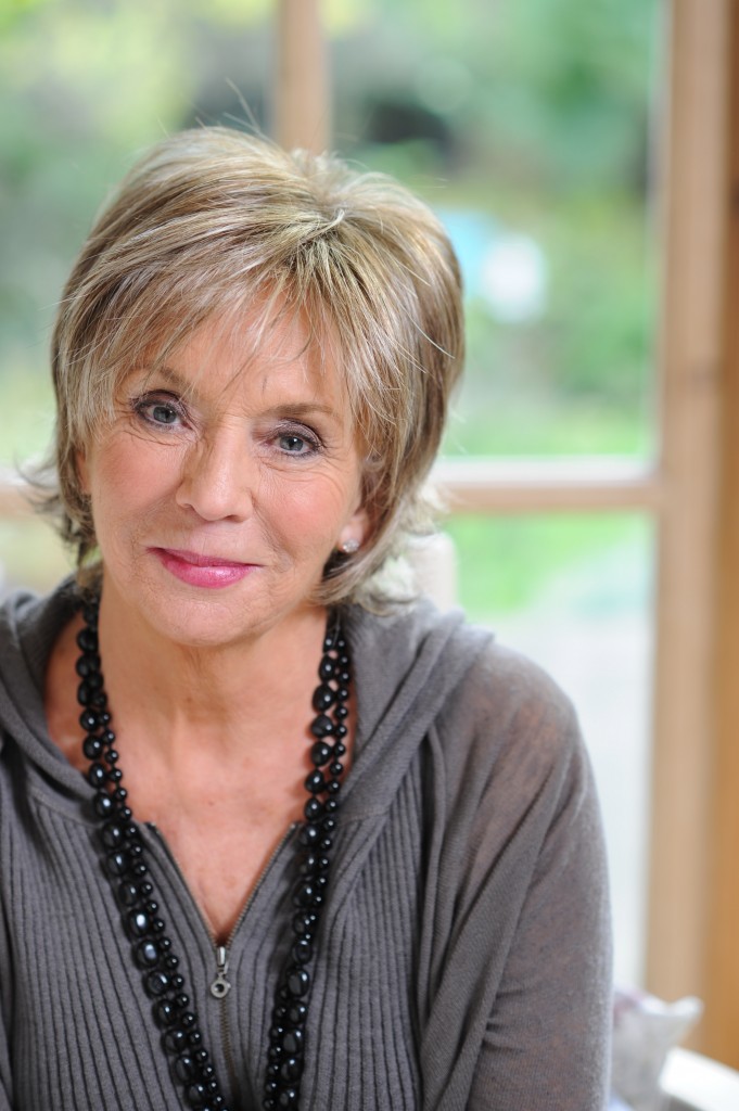 Sue Johnston 00